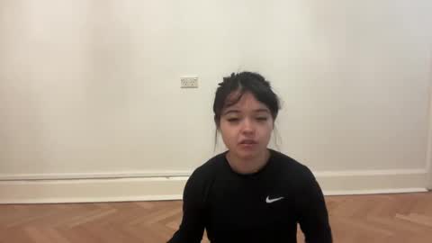 Sarah Heart Aus online show from 28, 12, 2024