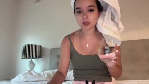 Sarah Heart Aus online show from 12, 1, 2025