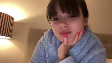 Sarah Heart Aus online show from 30, 1, 2025