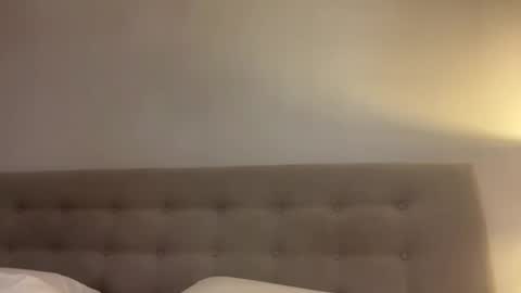 Sarah Heart Aus online show from 6, 3, 2025