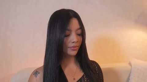       online show from 25, 11, 2025