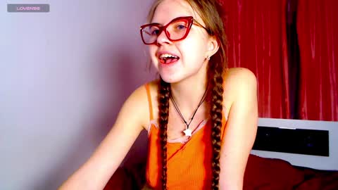 Snapshot of sarah_hs chatting on 3, 12, 2024 Sarah online show from 3, 12, 2024