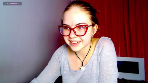 Snapshot of sarah_hs chatting on 9, 12, 2024 Sarah online show from 9, 12, 2024