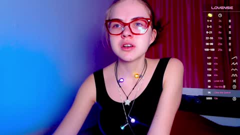 Snapshot of sarah_hs chatting on 30, 12, 2024 Sarah online show from 30, 12, 2024