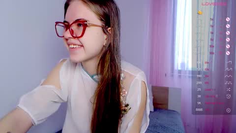 Snapshot of sarah_hs chatting on 5, 2, 2026 Sarah online show from 5, 2, 2026