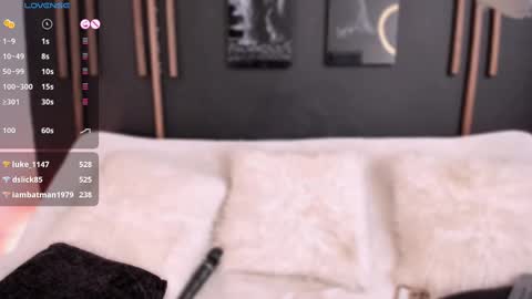     online show from 10, 2, 2025