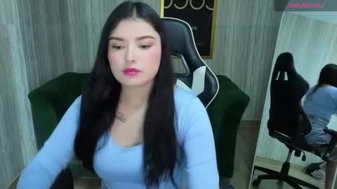 Snapshot of sarah_rouse_t chatting on 10, 11, 2025 Rouse online show from 10, 11, 2025