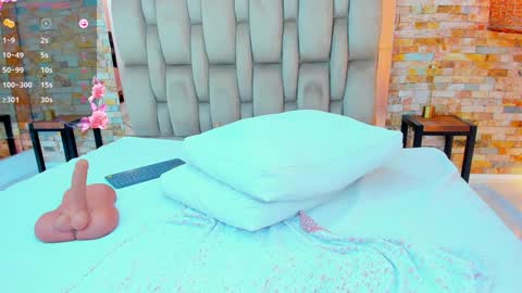 Snapshot of sarah_sanz chatting on 7, 1, 2025 sarah online show from 7, 1, 2025