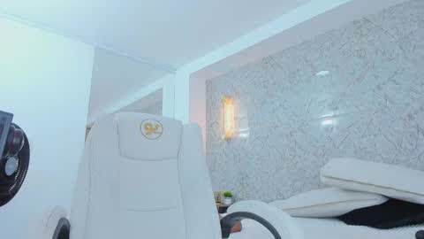 Snapshot of sarah_sanz chatting on 30, 9, 2025 sarah online show from 30, 9, 2025