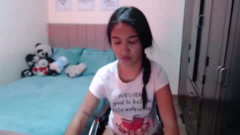 Snapshot of sarah_stone15 chatting on 4, 12, 2024 Sarah online show from 4, 12, 2024