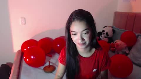 Snapshot of sarah_stone15 chatting on 5, 12, 2024 Sarah online show from 5, 12, 2024