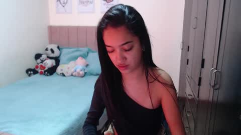 Snapshot of sarah_stone15 chatting on 15, 12, 2024 Sarah online show from 15, 12, 2024