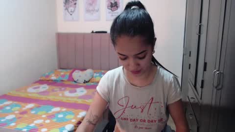 Snapshot of sarah_stone15 chatting on 26, 1, 2025 Sarah online show from 26, 1, 2025