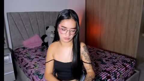 Snapshot of sarah_stone15 chatting on 25, 6, 2026 Sarah online show from 25, 6, 2026