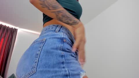 Sarah online show from 21, 1, 2025