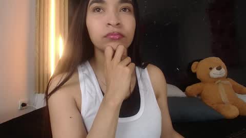 sarahajhoness online show from 3, 6, 2026