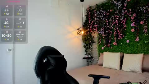 Sarah Deyvis online show from 19, 12, 2025