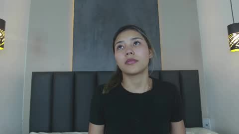 Snapshot of sarahevans__ chatting on 12, 3, 2025 Sarah Evans online show from 12, 3, 2025