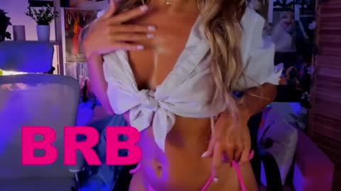 Divine Sarah NONUDE model online show from 2, 1, 2025