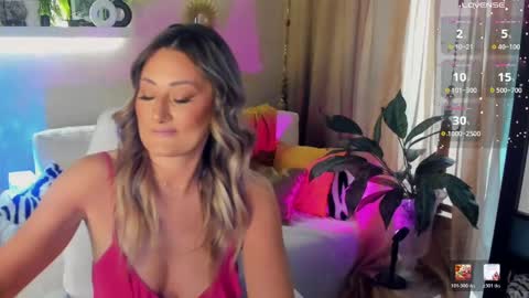 Divine Sarah NONUDE model online show from 18, 5, 2026
