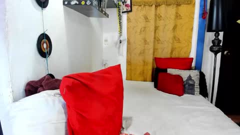  SARAHJEY     online show from 3, 2, 2025