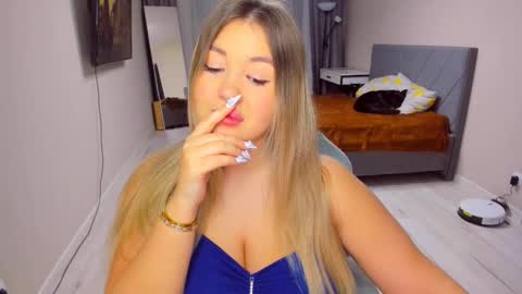 Snapshot of sarahmils chatting on 9, 2, 2026 Sarah online show from 9, 2, 2026