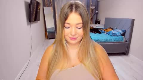 Snapshot of sarahmils chatting on 19, 2, 2026 Sarah online show from 19, 2, 2026