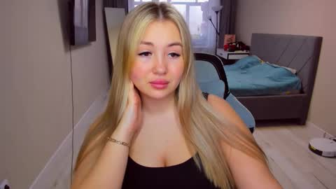 Sarah online show from 5, 4, 2026