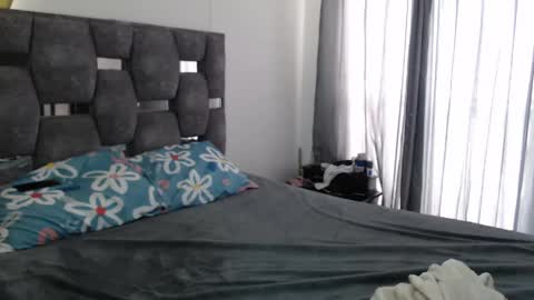 Snapshot of sarahott_1 chatting on 27, 4, 2026 Lia online show from 27, 4, 2026