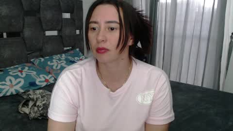 Snapshot of sarahott_1 chatting on 14, 5, 2026 Lia online show from 14, 5, 2026