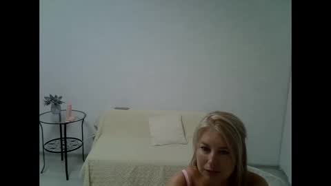 Snapshot of sarahphelps chatting on 8, 6, 2026 sarahphelps online show from 8, 6, 2026