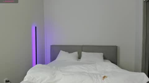 sarahphyllis online show from 5, 11, 2025