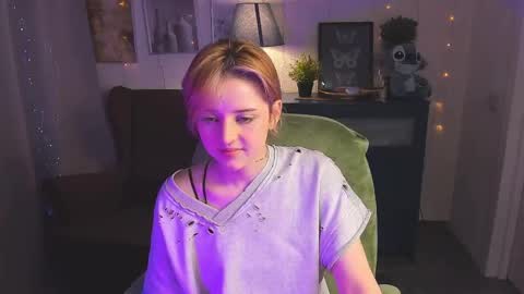 Snapshot of sarahshelby chatting on 22, 5, 2026 Sarah online show from 22, 5, 2026