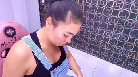 Sara  online show from 24, 2, 2025