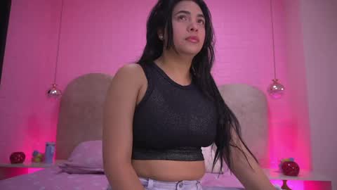 Sara  online show from 8, 4, 2026