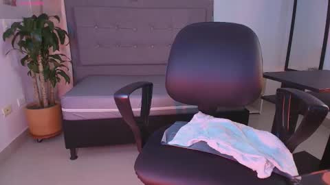 SARA online show from 5, 11, 2025