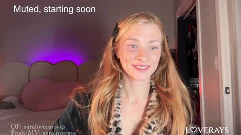 Snapshot of saraloverays chatting on 13, 10, 2025 Back from Vacay Follow for more here online show from 13, 10, 2025