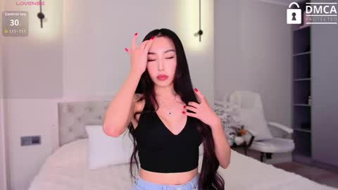 Mia online show from 25, 9, 2025