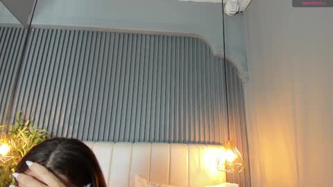 Snapshot of sarariley_ chatting on 19, 11, 2025 Sara online show from 19, 11, 2025