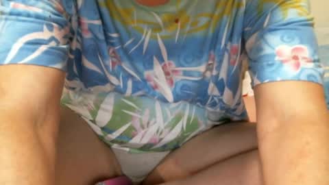 Snapshot of sarasexx33 chatting on 25, 6, 2026 sarasexx33 online show from 25, 6, 2026