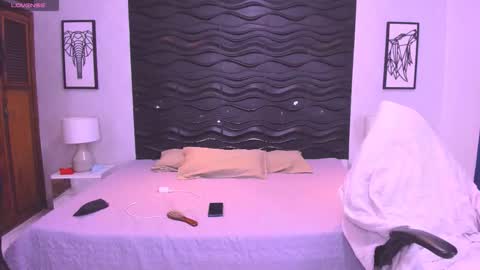 Sara Sofia online show from 22, 11, 2025