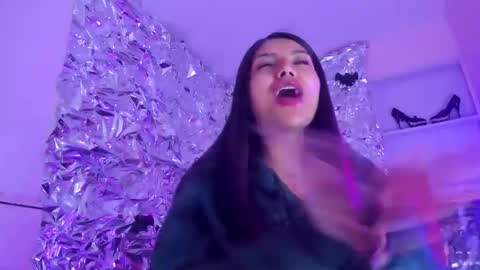 sarastonesx online show from 29, 11, 2025