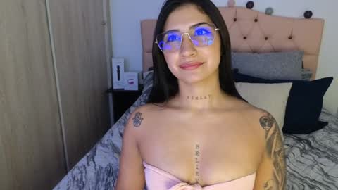 Snapshot of saratukkerr chatting on 23, 1, 2025 saratukkerr online show from 23, 1, 2025