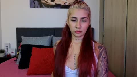 Snapshot of saratukkerr chatting on 11, 2, 2025 saratukkerr online show from 11, 2, 2025