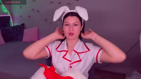 SaraVivid online show from 17, 6, 2026