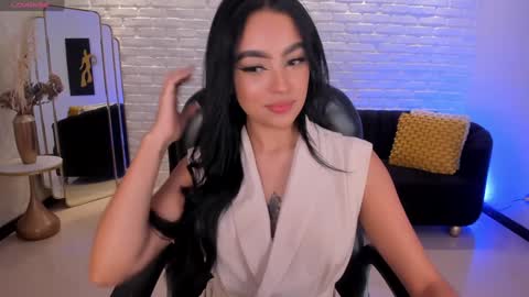 Snapshot of sarawinstone_ chatting on 8, 12, 2024 Sara Winstone online show from 8, 12, 2024