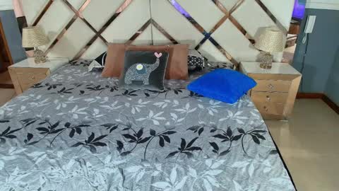 Sara Rivera online show from 28, 12, 2024