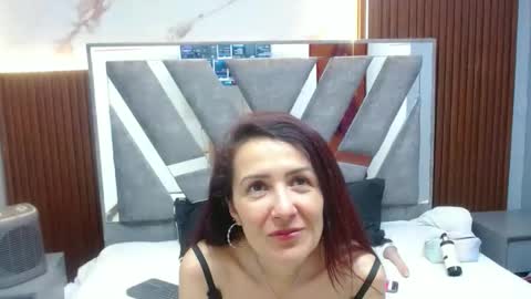 saray_hot202cl online show from 27, 10, 2025