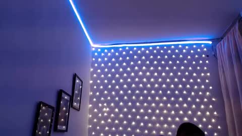 sarayander online show from 2, 2, 2025