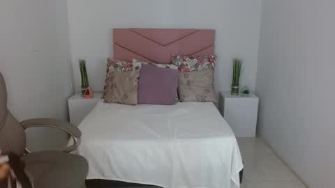 Snapshot of sarayvega_ chatting on 17, 9, 2025 Saray Vega online show from 17, 9, 2025